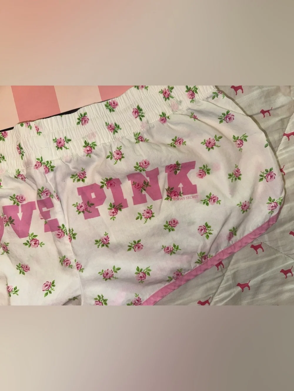 VS PINK VINTAGE Y2K SET FLORAL LOVE BOOTY SHORTS & LACE TRIM CAMI TANK TOP NWOT - Picture 8 of 13